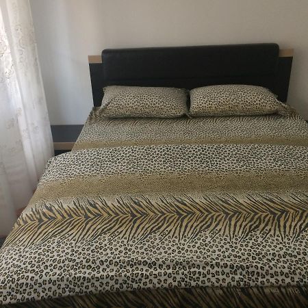Voxx Apartment Orşova Εξωτερικό φωτογραφία